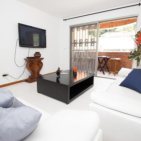 San Fernando Suite 201 - Livin Colombia กาลี ภายนอก รูปภาพ