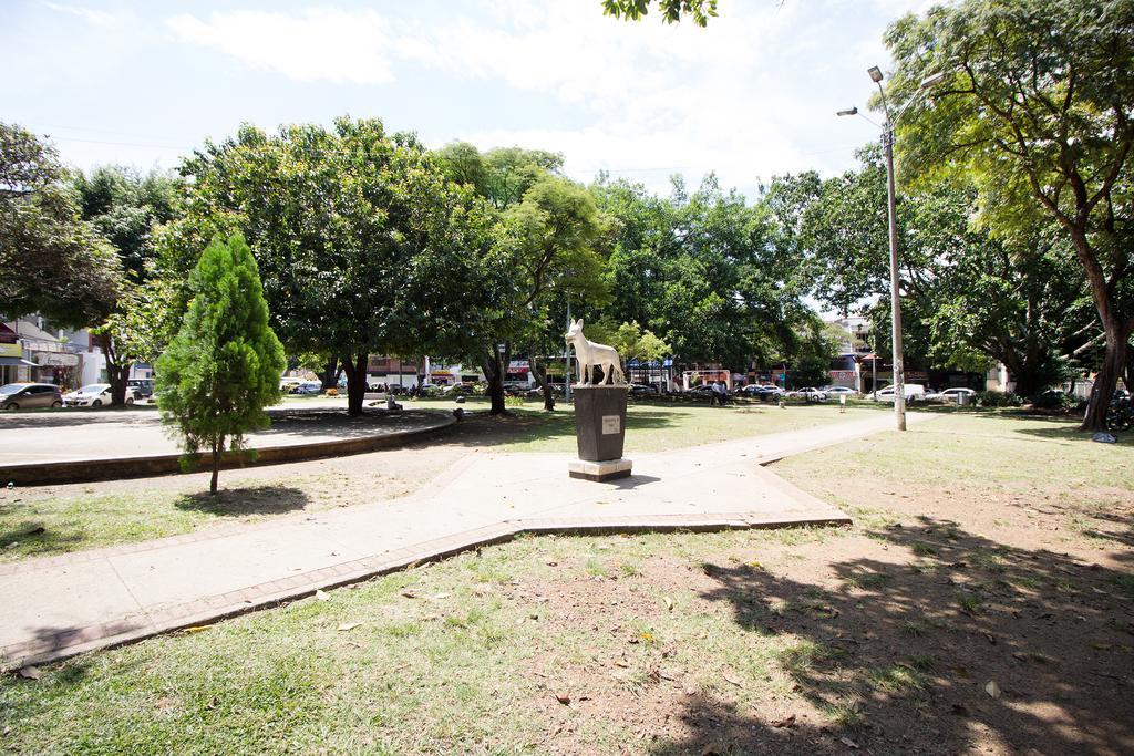 San Fernando Suite 201 - Livin Colombia กาลี ภายนอก รูปภาพ